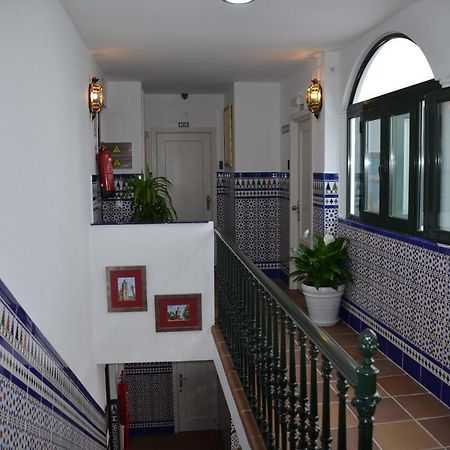Hotel Dona Lina Seville Luaran gambar