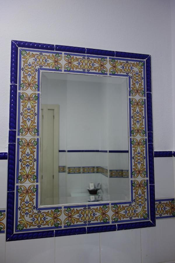 Hotel Dona Lina Seville Luaran gambar