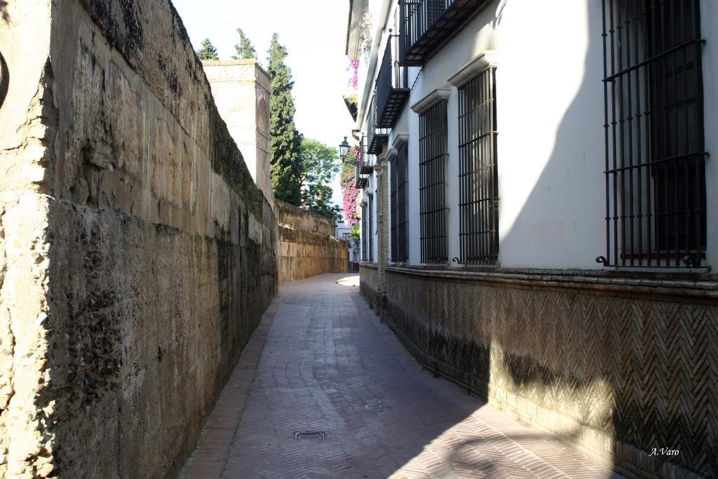 Hotel Dona Lina Seville Luaran gambar