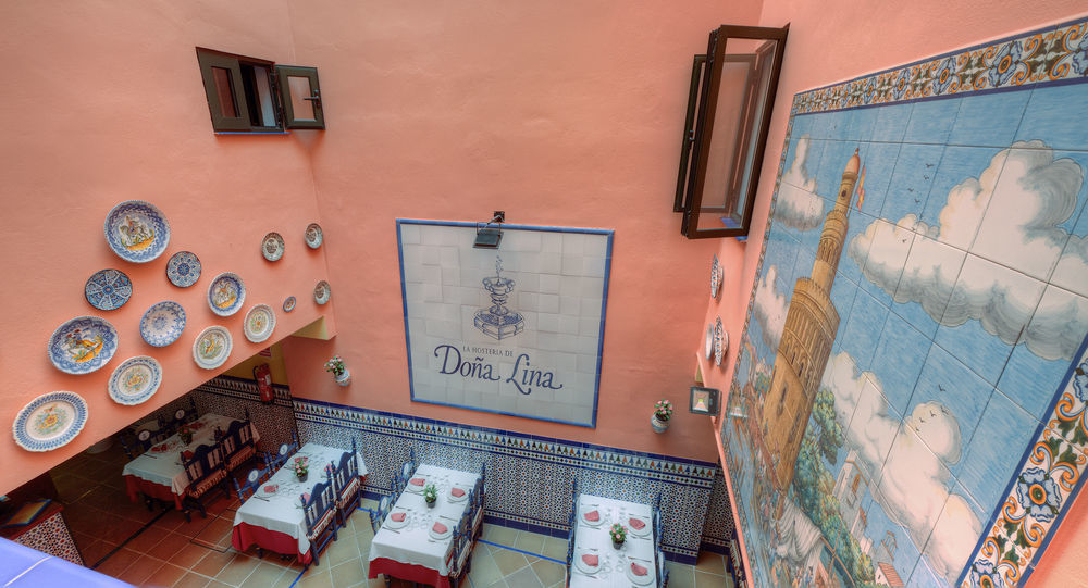 Hotel Dona Lina Seville Luaran gambar