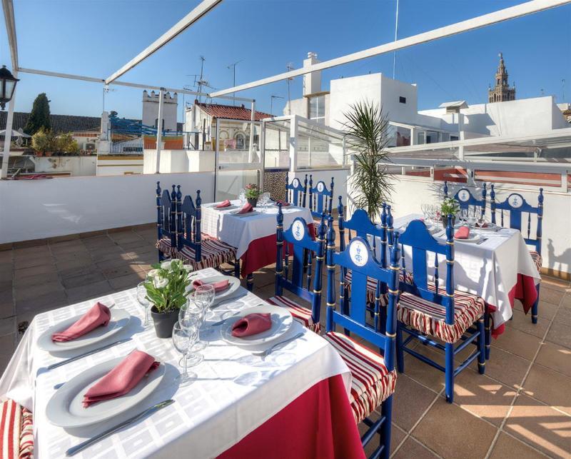Hotel Dona Lina Seville Luaran gambar